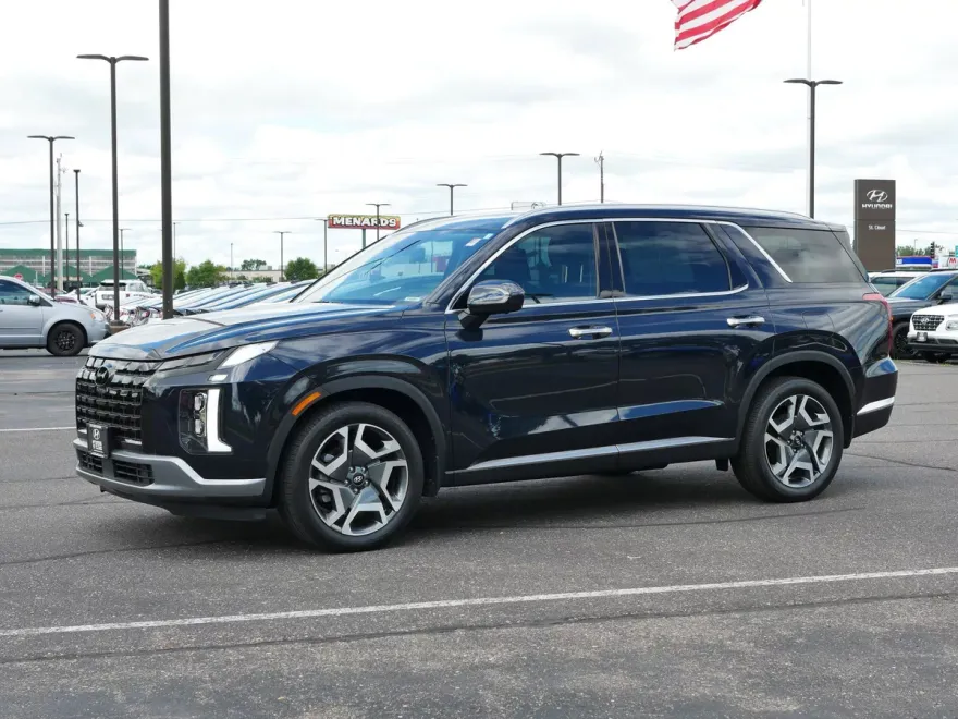 2025 Hyundai Palisade Limited photo 1