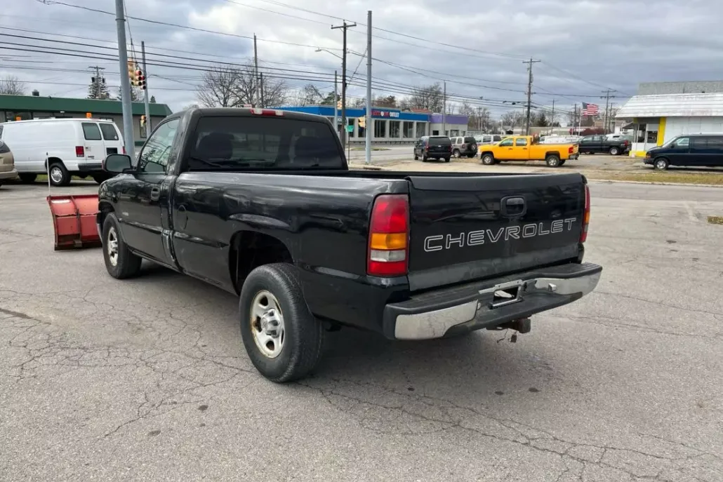 2002 Chevrolet Silverado 1500 photo 1