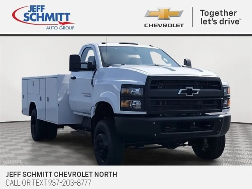 2024 Chevrolet Silverado 5500HD Work Truck photo 1
