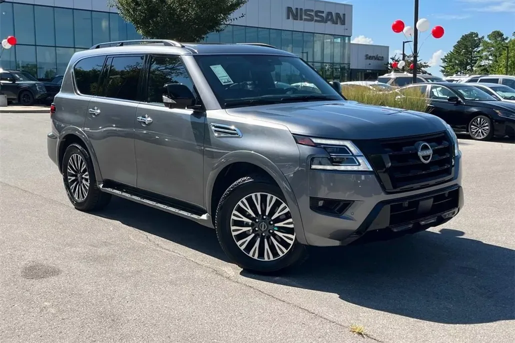 2024 Nissan Armada SL photo 1