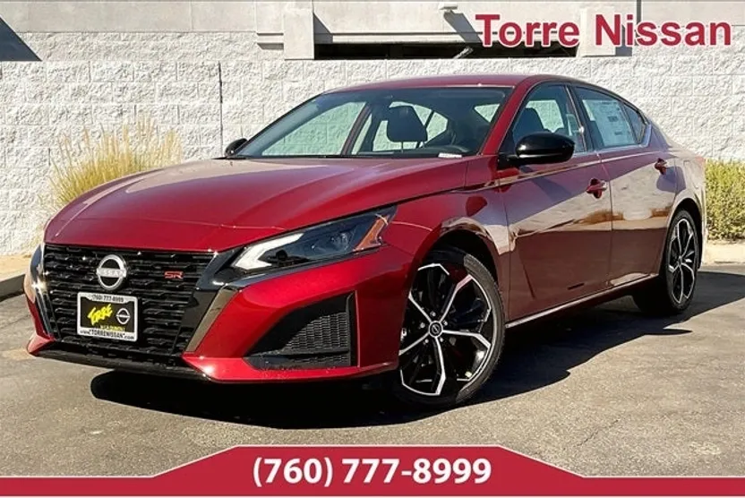 2025 Nissan Altima 2.5 SR photo 1