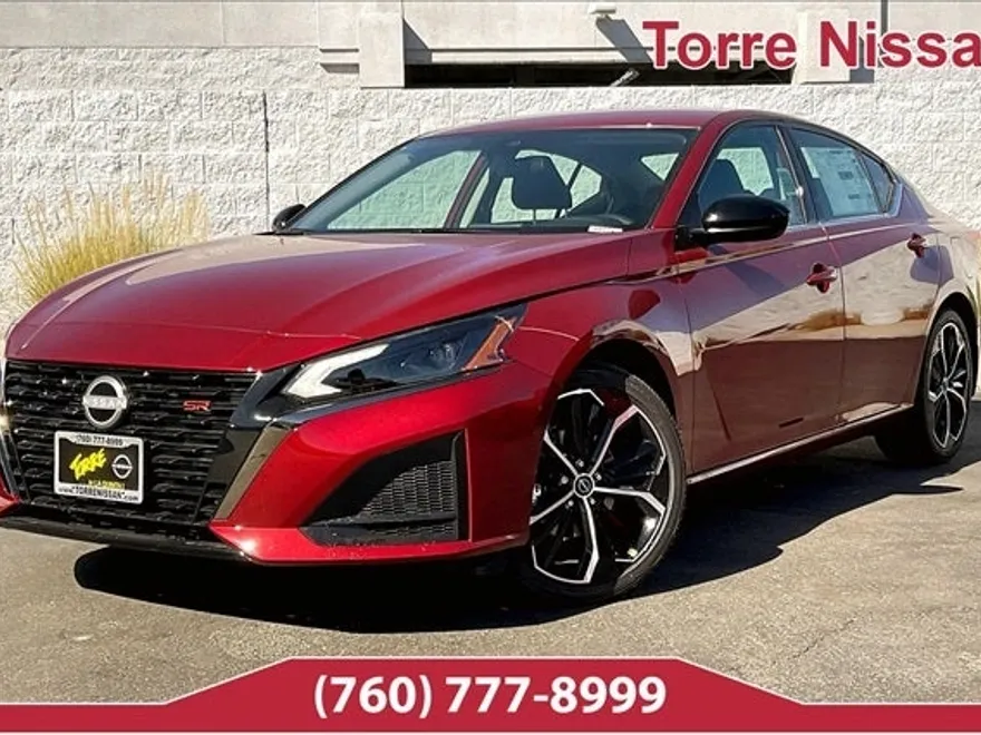 2025 Nissan Altima 2.5 SR photo 1