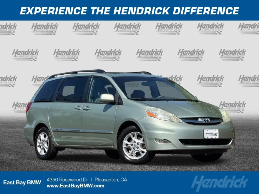 2006 Toyota Sienna XLE Limited photo 1