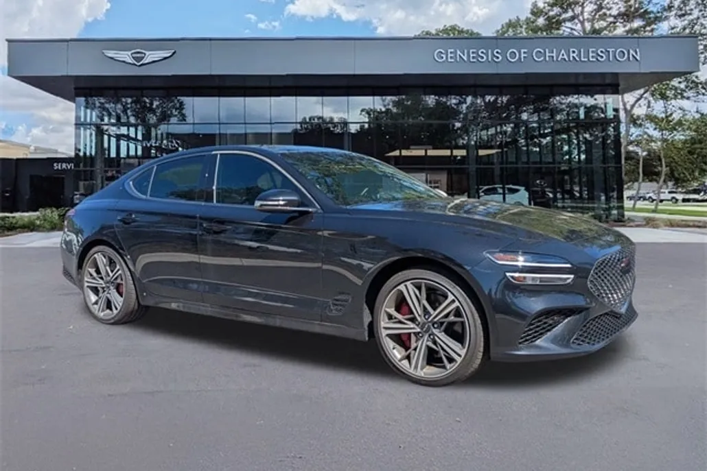2024 Genesis G70 2.5T Sport Prestige photo 1