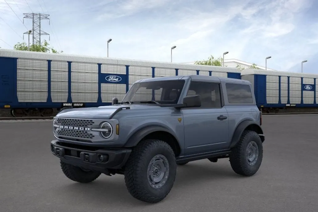 2025 Ford Bronco Badlands photo 1
