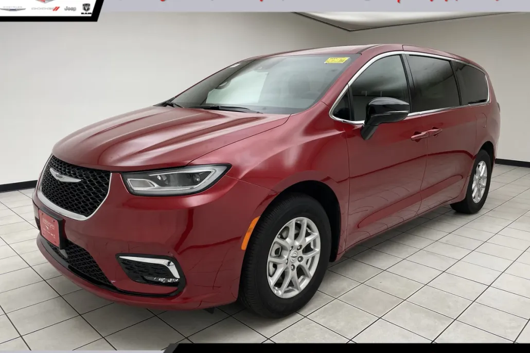 2025 Chrysler Pacifica photo 1