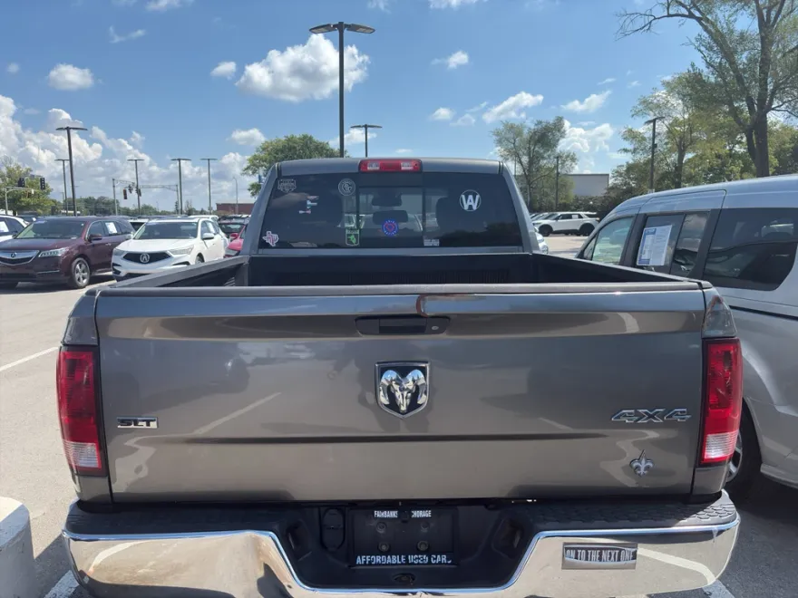 2013 Ram 1500 SLT photo 1