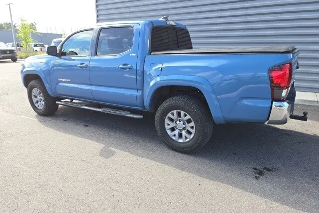 2019 Toyota Tacoma SR5 Double Cab photo 1
