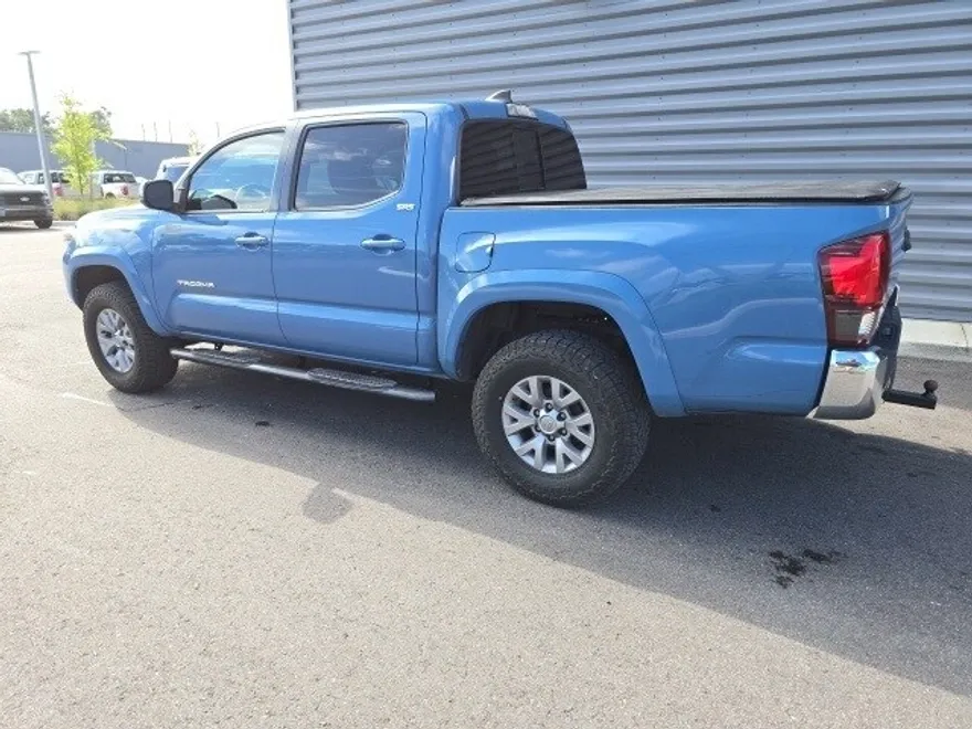 2019 Toyota Tacoma SR5 Double Cab photo 1