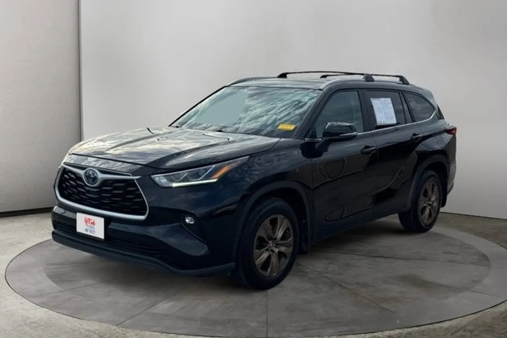 2023 Toyota Highlander Hybrid Bronze Edition photo 1