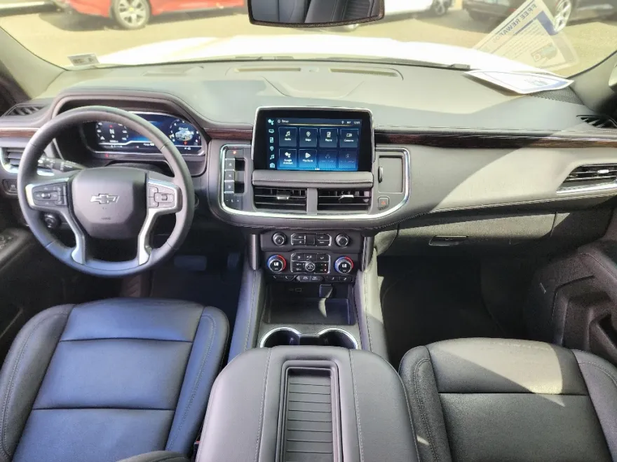 2023 Chevrolet Tahoe Z71 photo 1