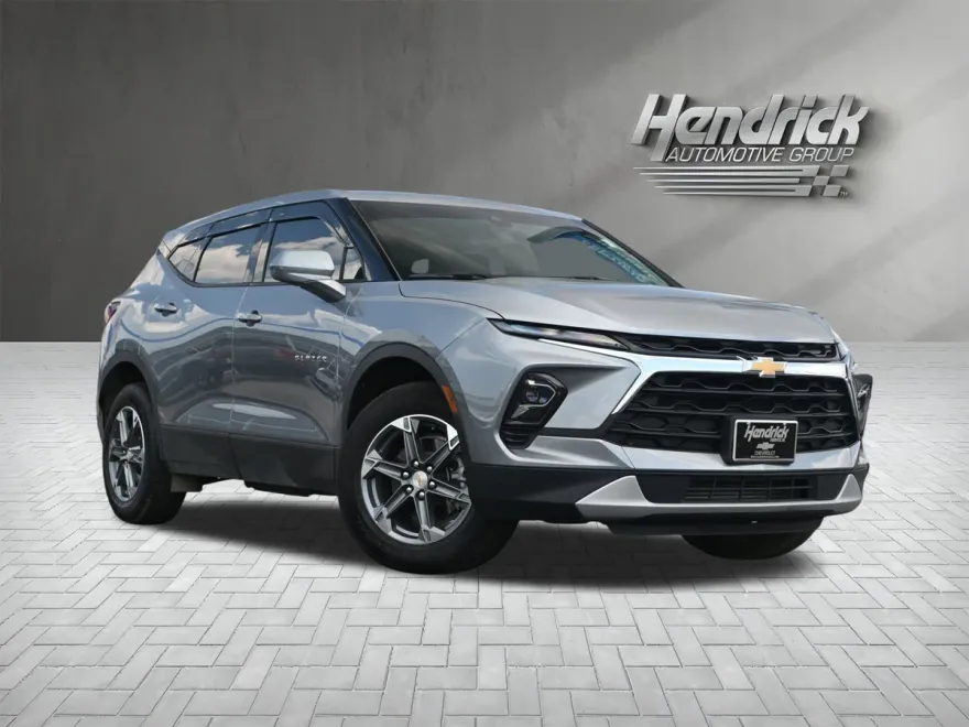2025 Chevrolet Blazer 2LT photo 1