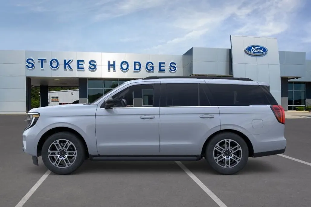 2025 Ford Expedition photo 1