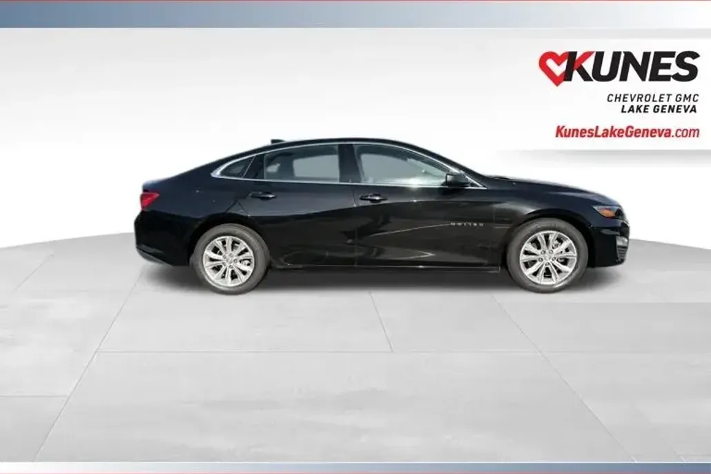 2023 Chevrolet Malibu 1LT photo 1