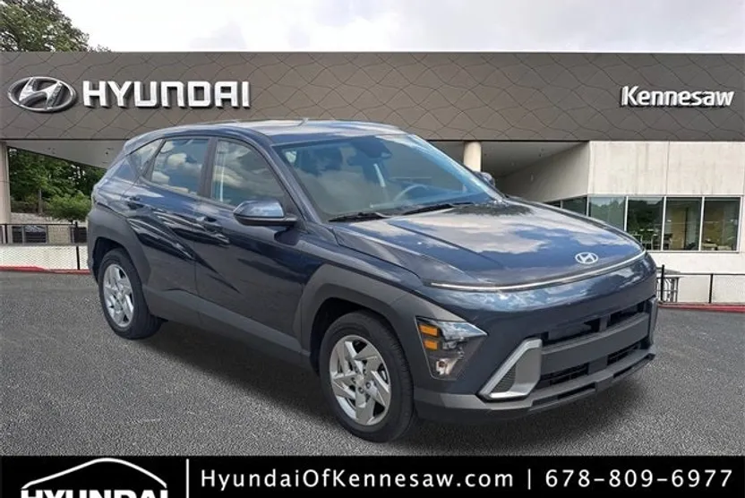 2025 Hyundai Kona SE photo 1