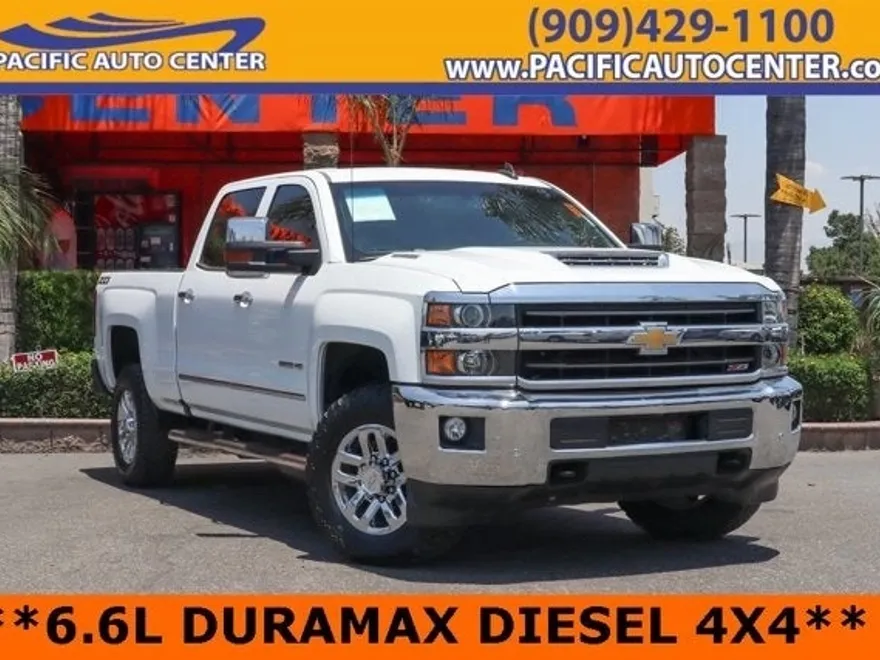 2018 Chevrolet Silverado 2500HD LTZ photo 1