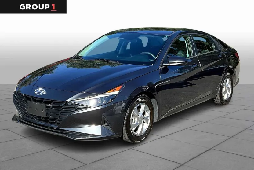 2021 Hyundai Elantra SE photo 1