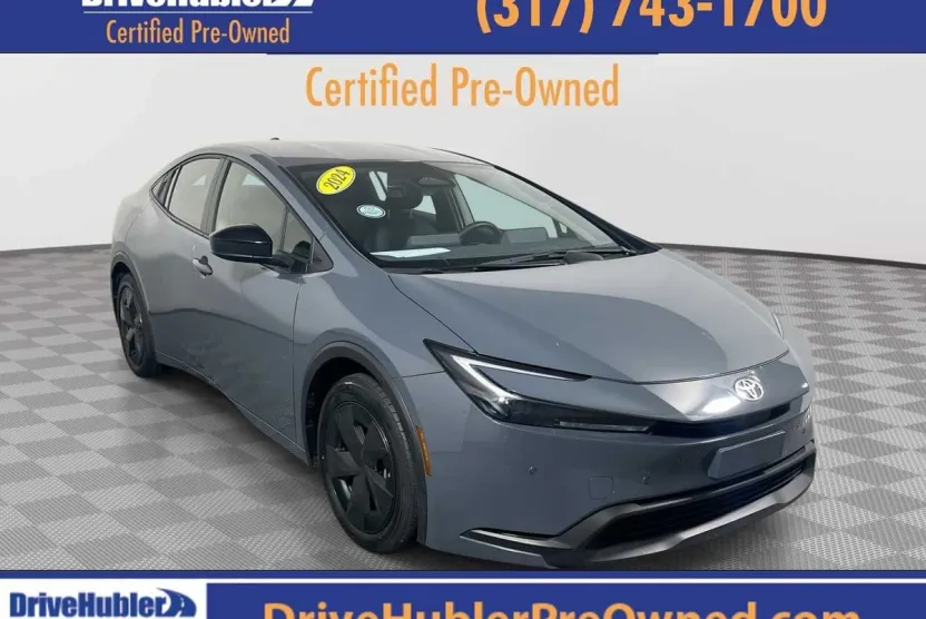 2024 Toyota Prius LE photo 1