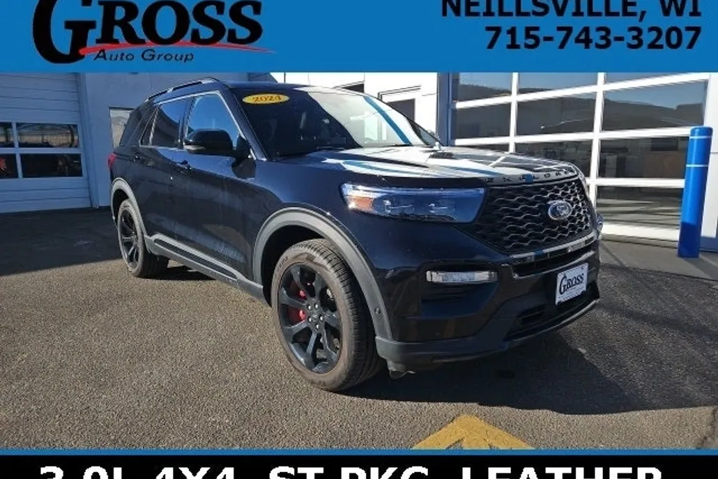 2024 Ford Explorer ST photo 1