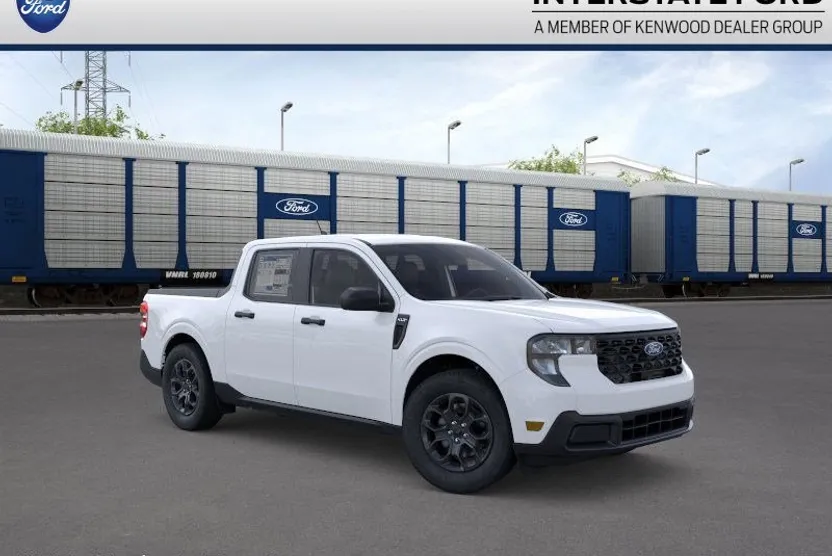 2025 Ford Maverick XLT photo 1