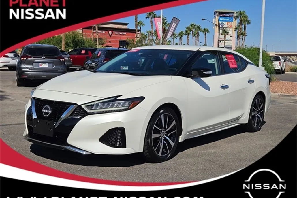 2023 Nissan Maxima SV photo 1