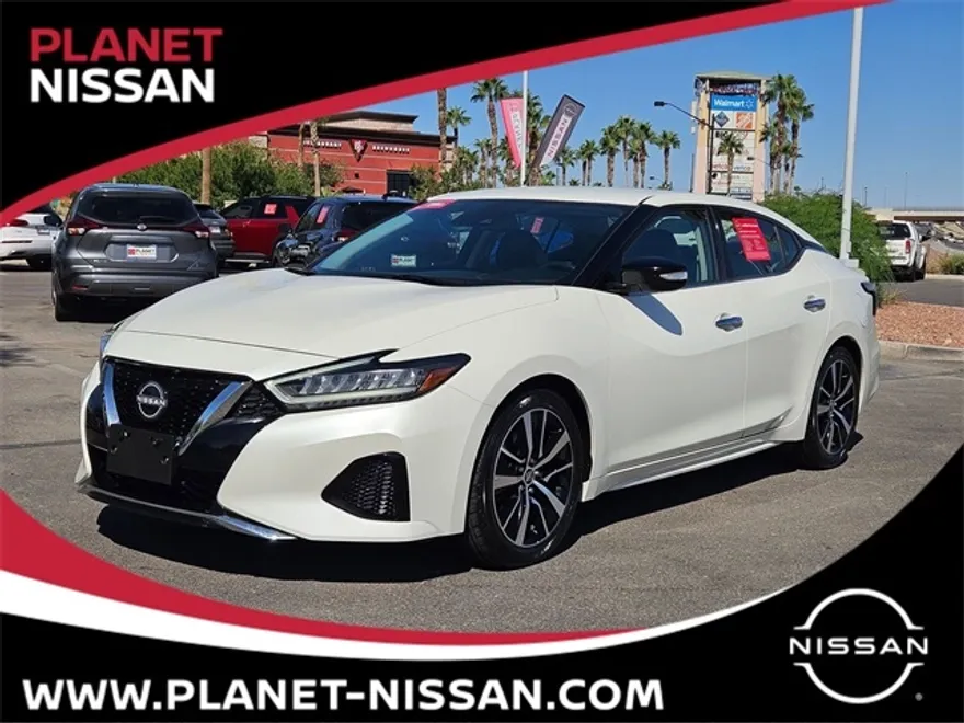 2023 Nissan Maxima SV photo 1