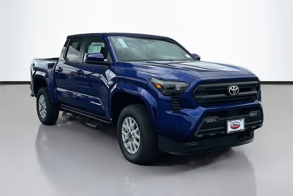 2025 Toyota Tacoma SR5 photo 1