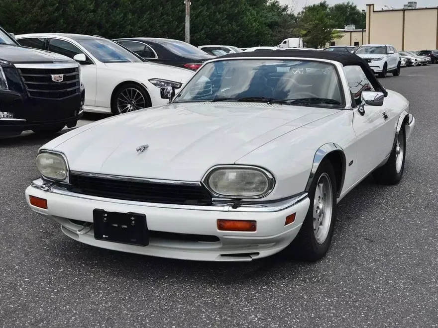 1995 Jaguar XJ photo 1