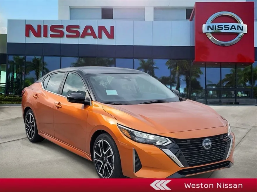 2025 Nissan Sentra SR photo 1