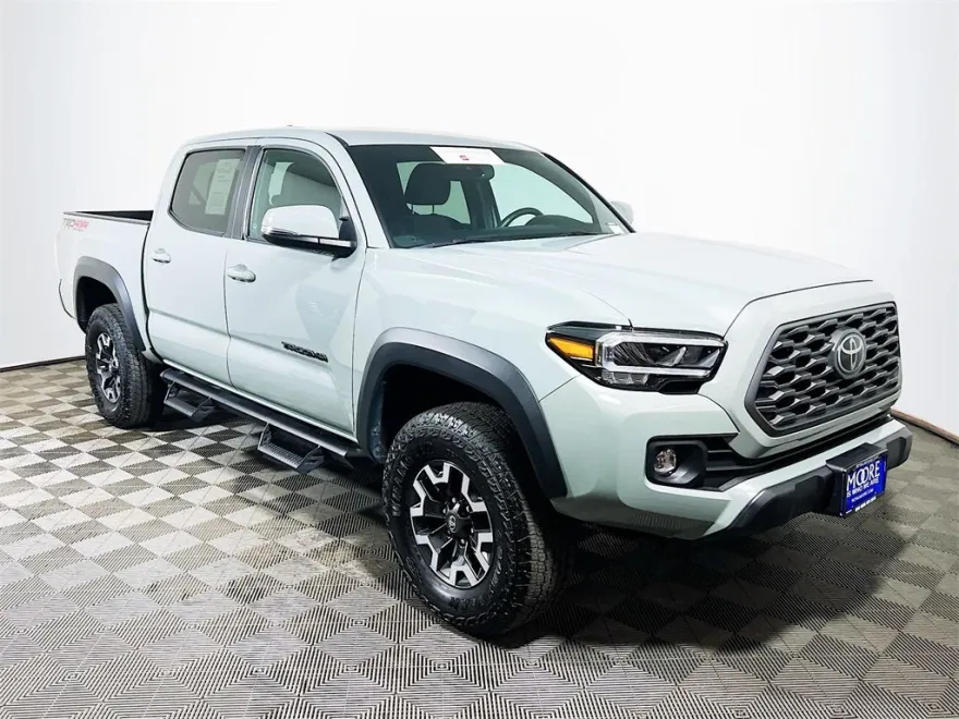 2023 Toyota Tacoma TRD Off-Road V6 photo 1