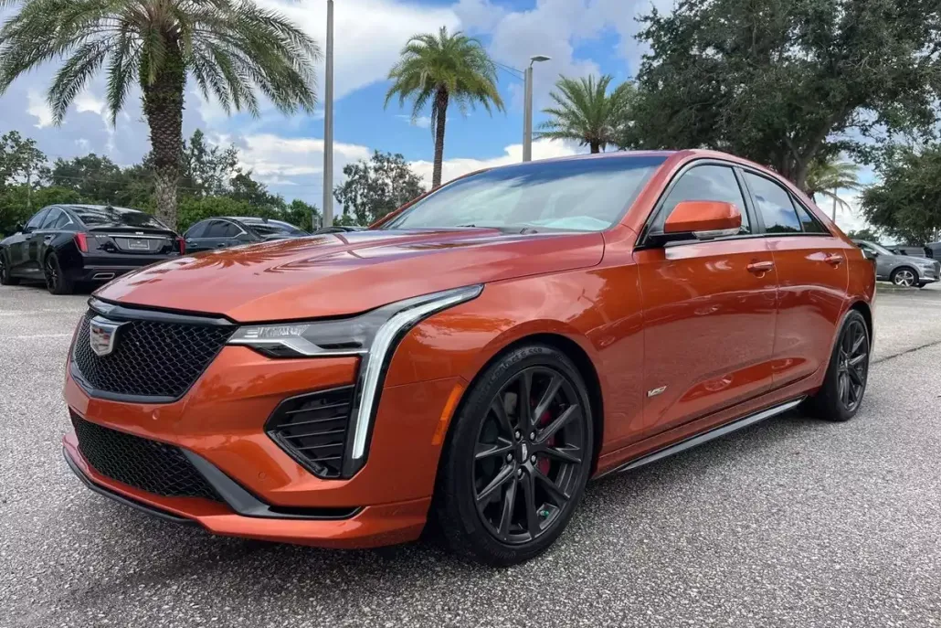 2023 Cadillac CT4 photo 1