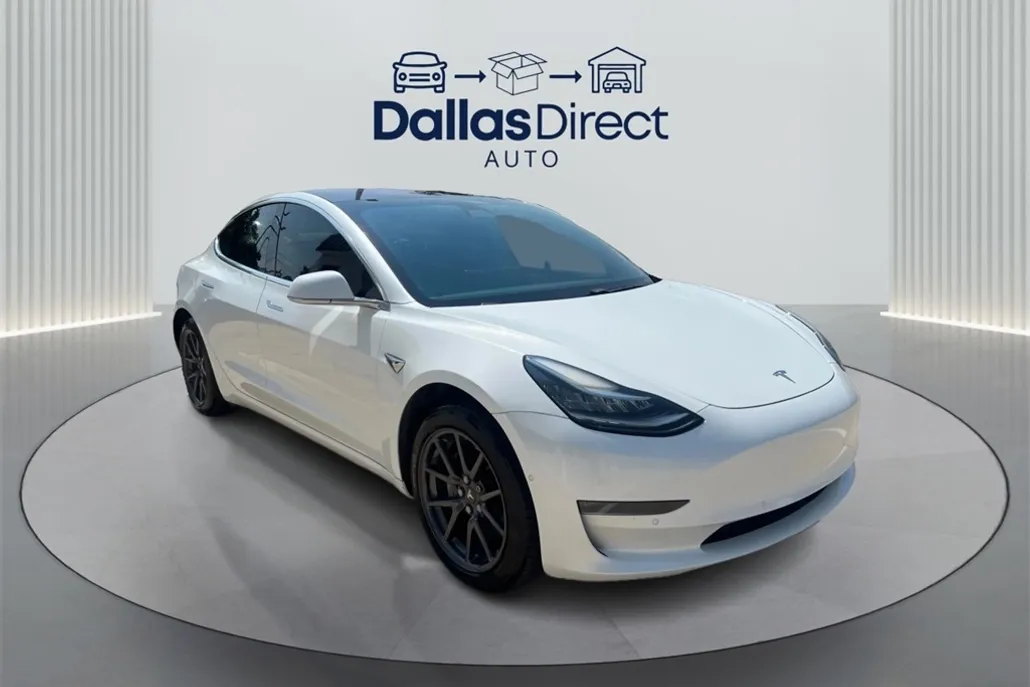 2018 Tesla Model 3 Long Range photo 1