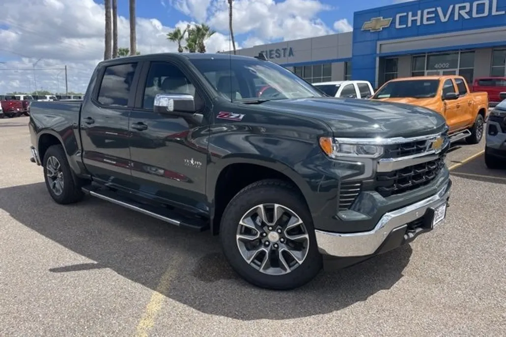 2026 Chevrolet Silverado 1500 LT photo 1