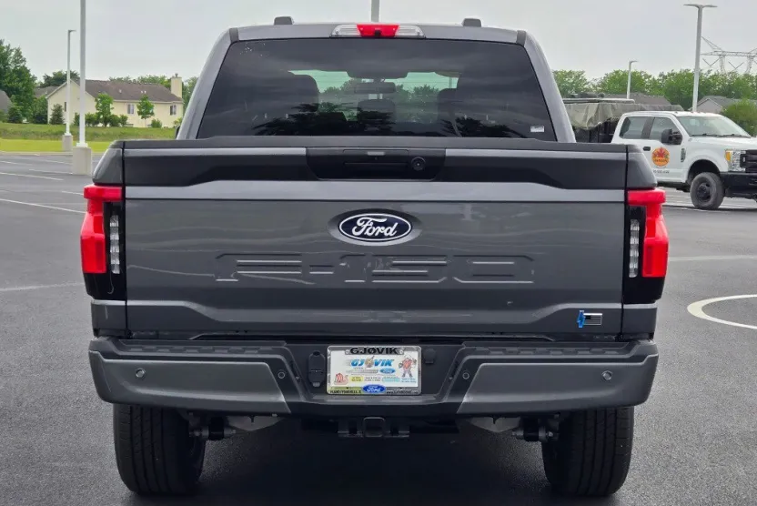 2025 Ford F-150 Lightning photo 1