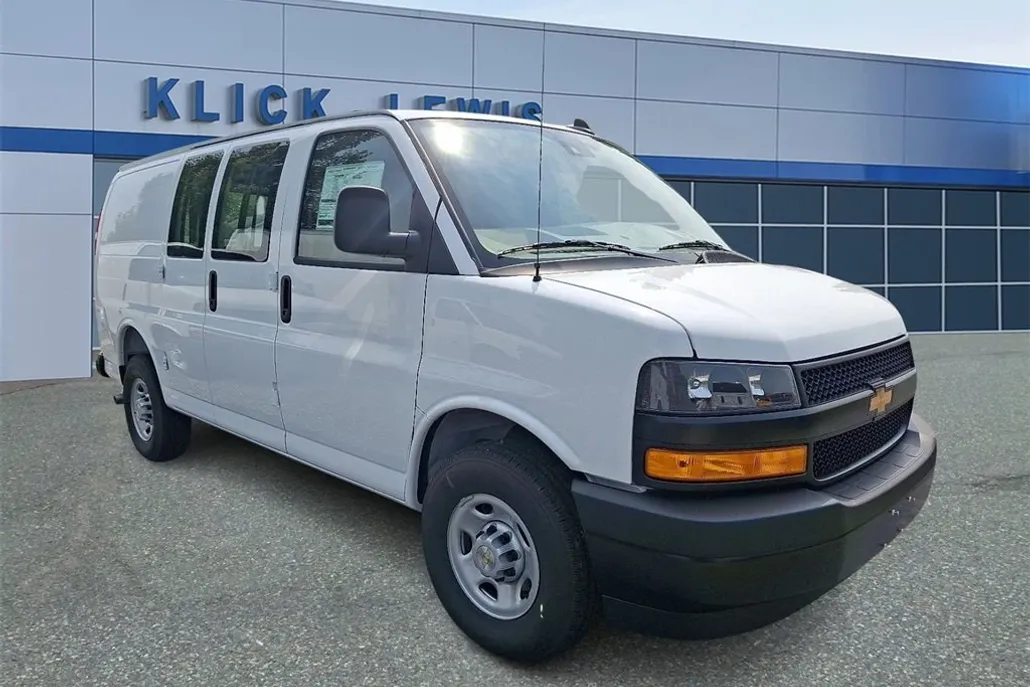 2025 Chevrolet Express Cargo 3500 Van photo 1