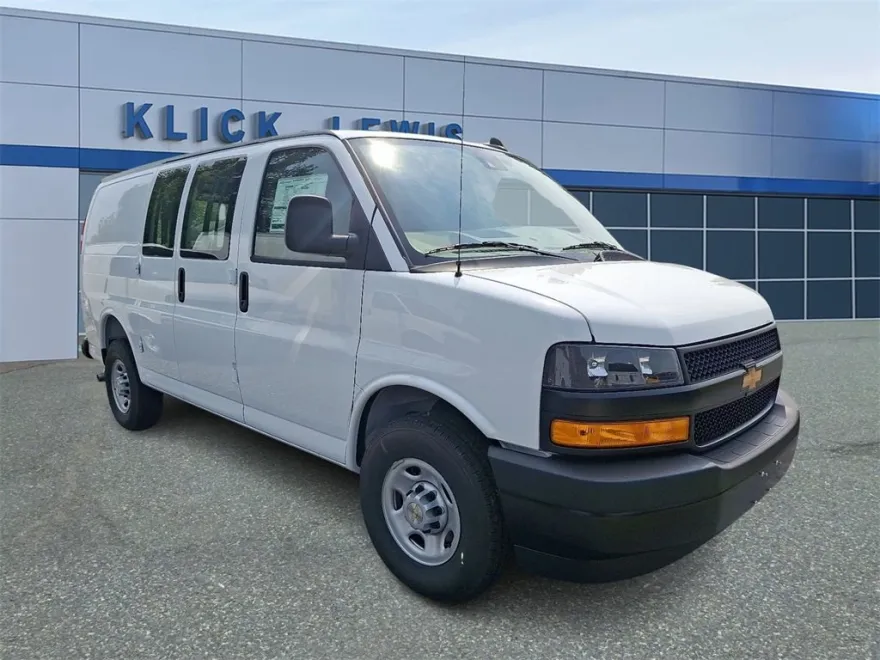 2025 Chevrolet Express Cargo 3500 Van photo 1