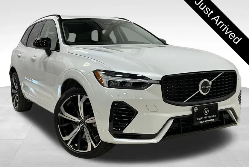 2024 Volvo XC60 Recharge Hybrid Ultimate photo 1