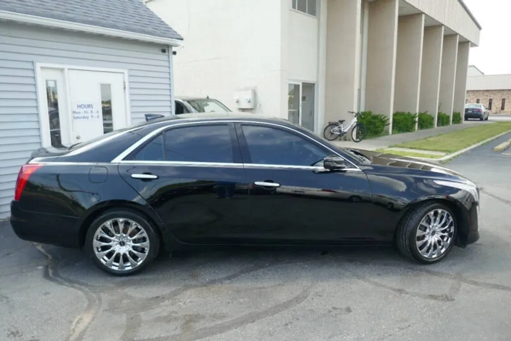 2016 Cadillac CTS Luxury photo 1