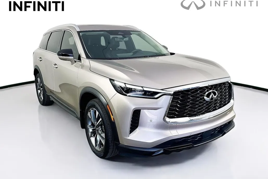 2023 Infiniti QX60 Luxe photo 1