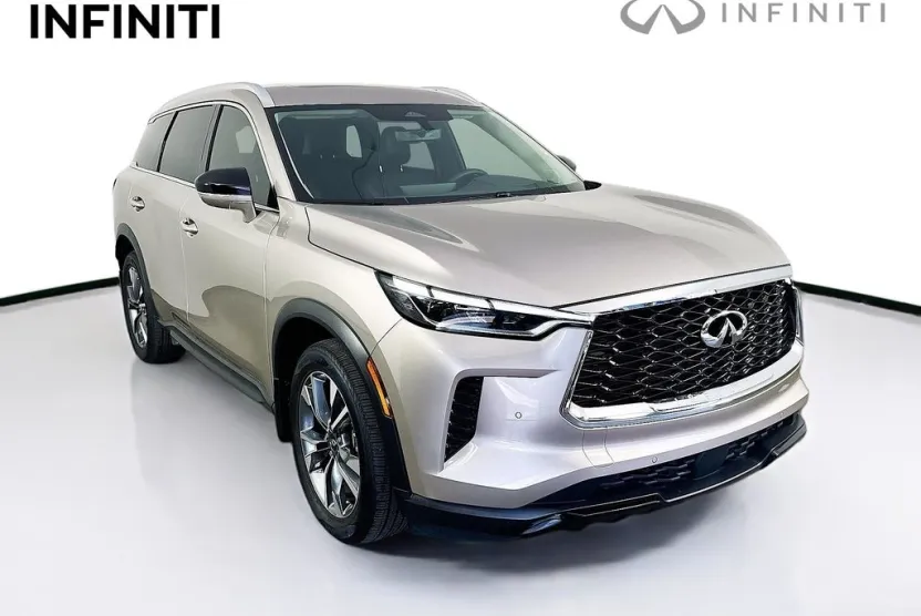 2023 Infiniti QX60 Luxe photo 1