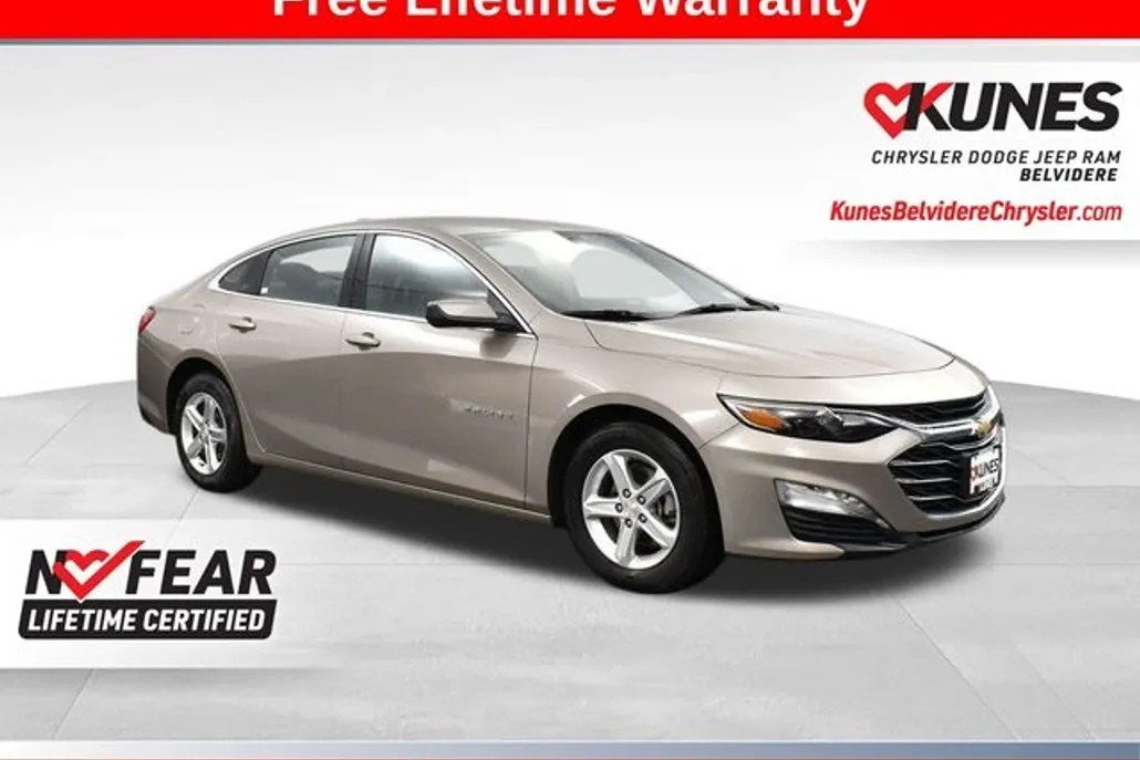 2024 Chevrolet Malibu 1LT photo 1