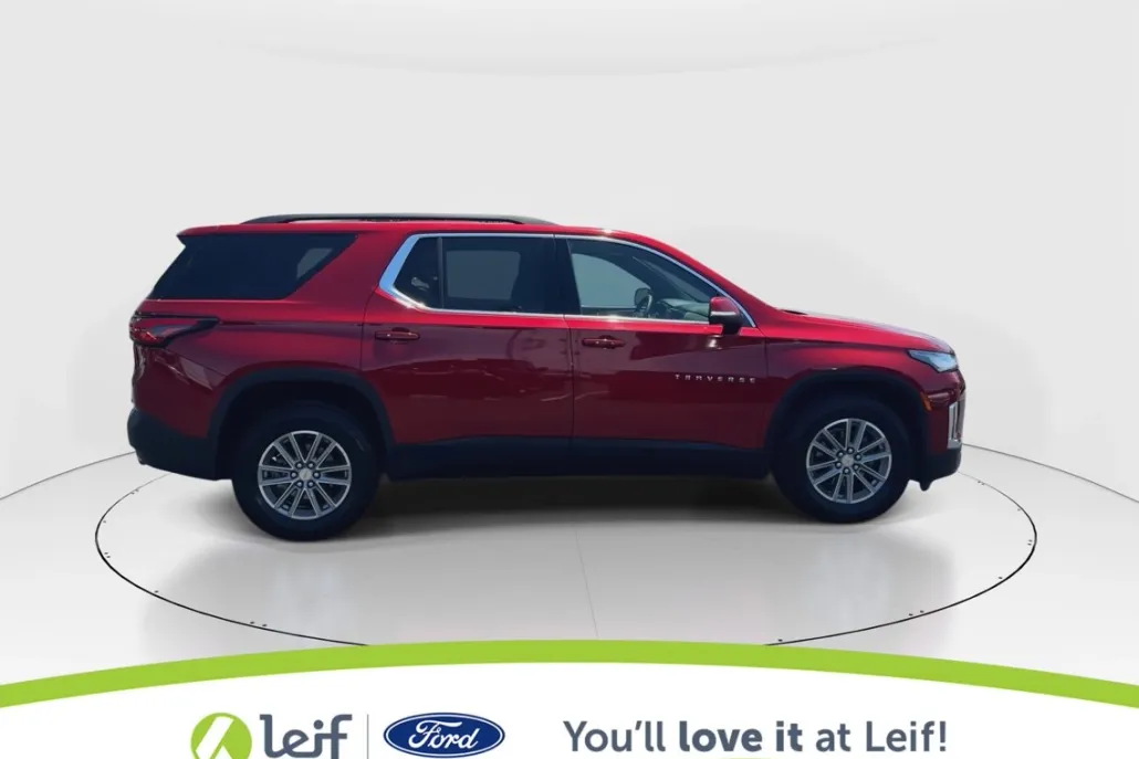 2023 Chevrolet Traverse Leather photo 1