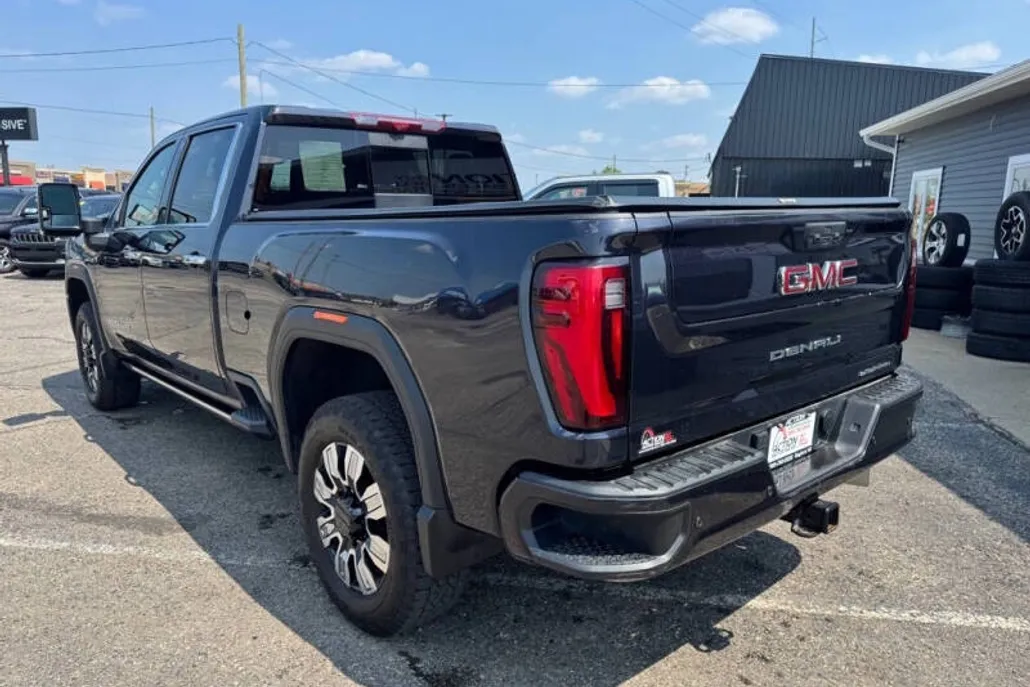 2024 Gmc Sierra HD Denali photo 1