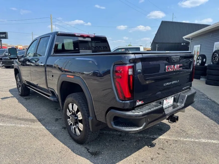 2024 Gmc Sierra HD Denali photo 1