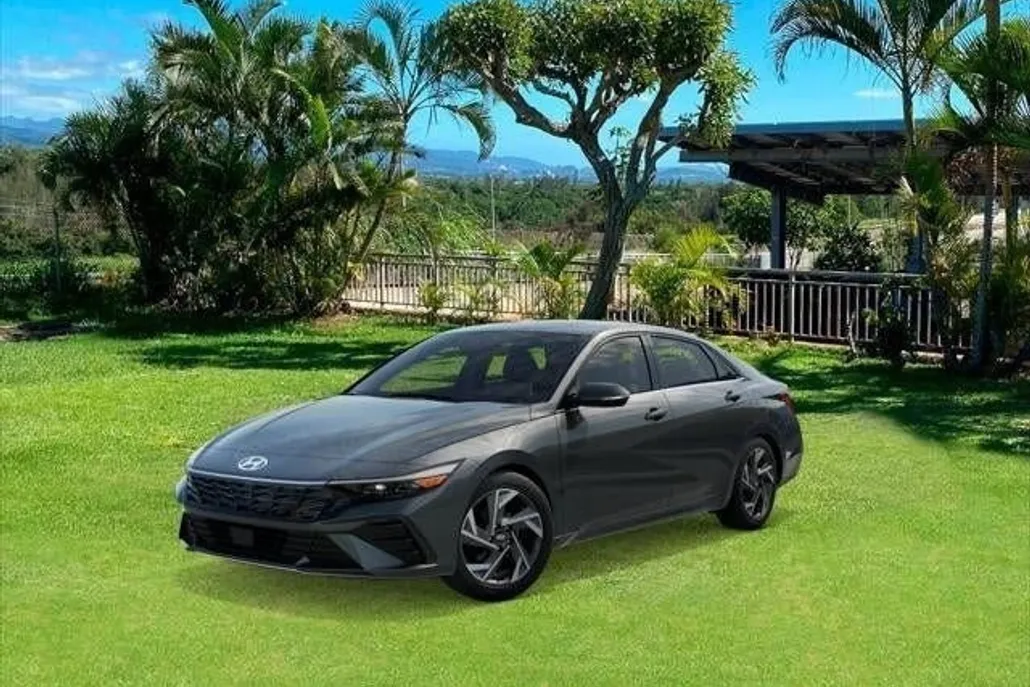 2025 Hyundai Elantra Limited photo 1