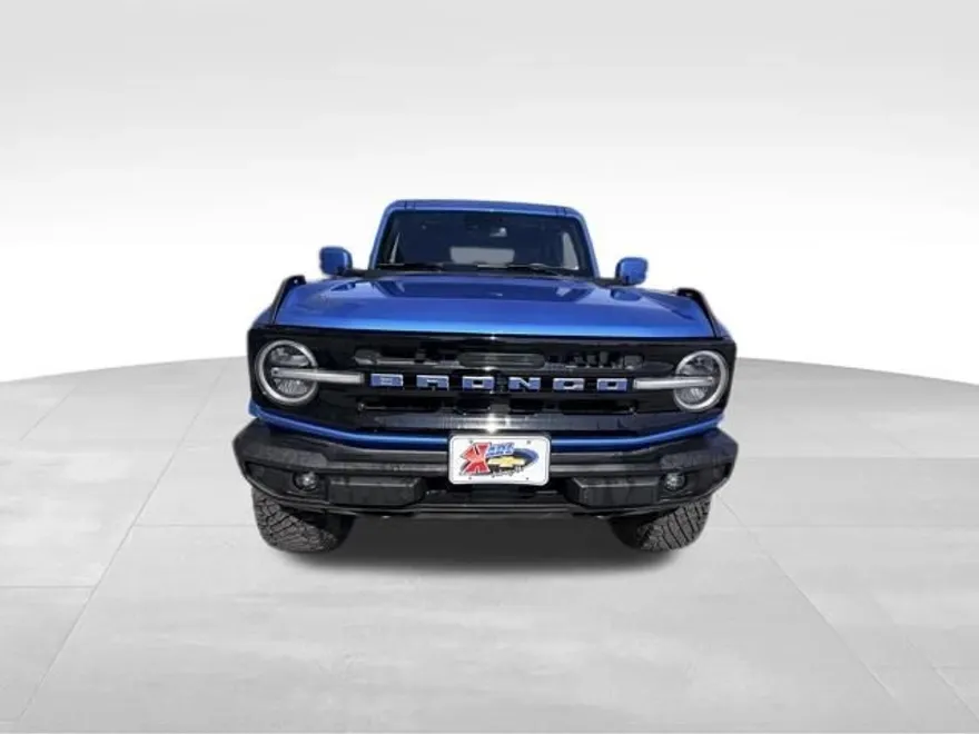 2023 Ford Bronco Outer Banks photo 1