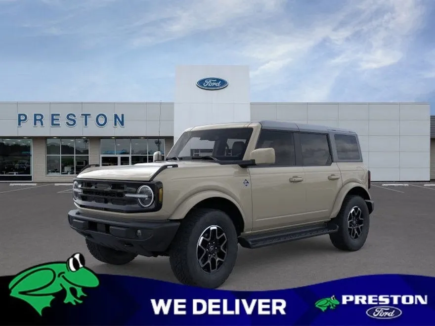 2025 Ford Bronco Outer Banks photo 1