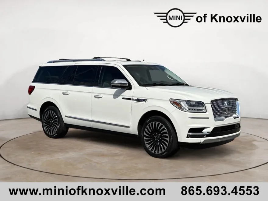 2021 Lincoln Navigator Black Label photo 1