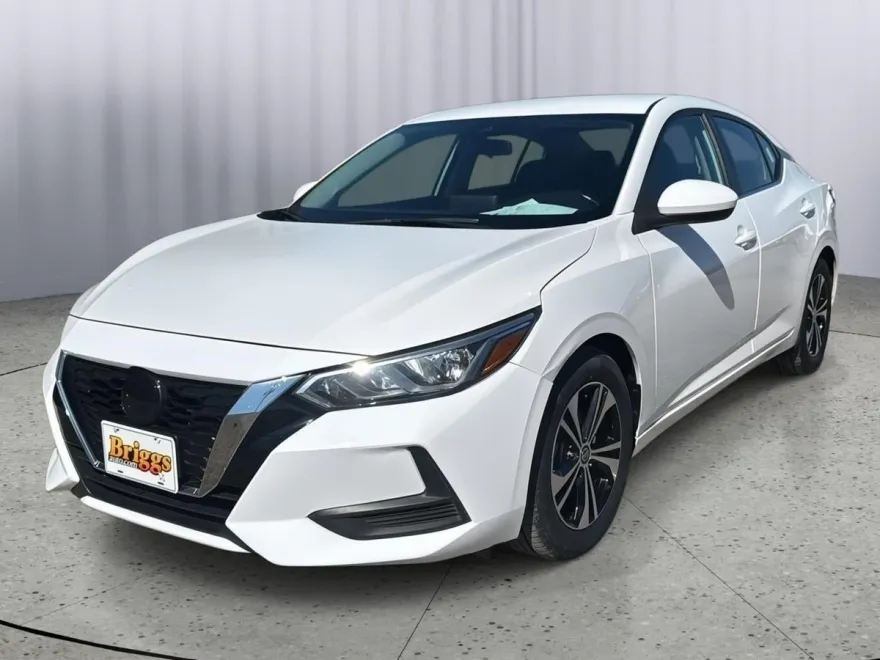 2022 Nissan Sentra SV photo 1