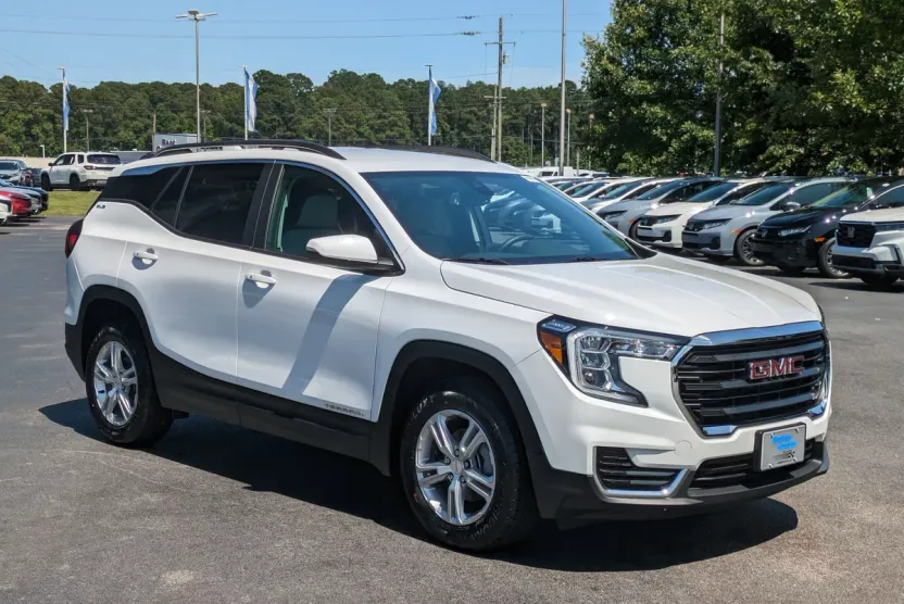 2023 Gmc Terrain SLE photo 1